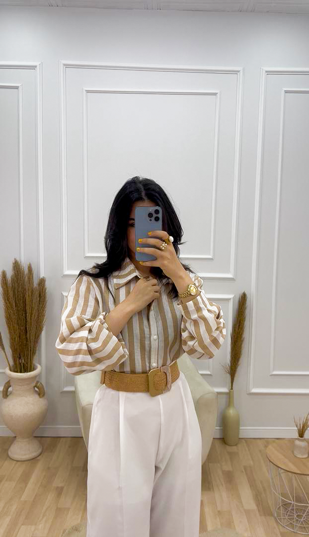 ensemble chemise en lin beige et pantalon carrée